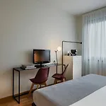 ليوباردي 4*