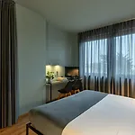 ليوباردي 4*