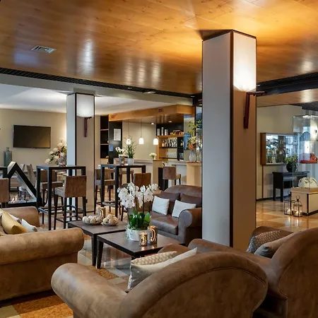 Hotel Leopardi 4*