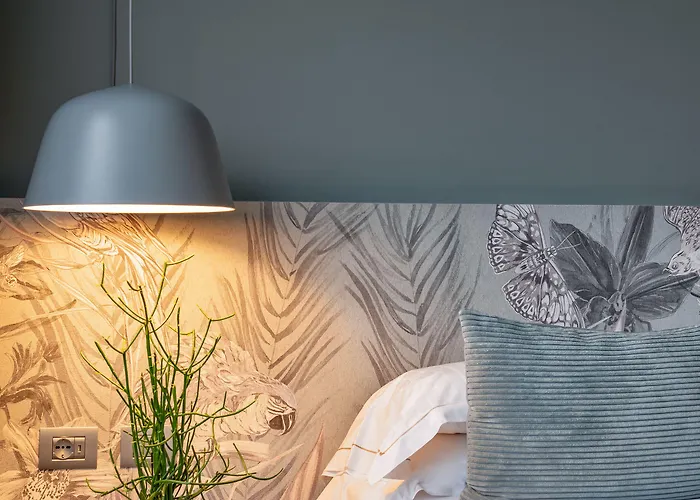 Ξενοδοχείο Leopardi 4*