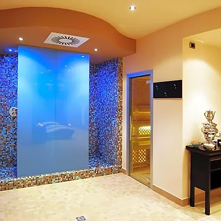 Leopardi 4* Verona