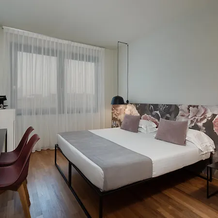 Leopardi Hotel 4*