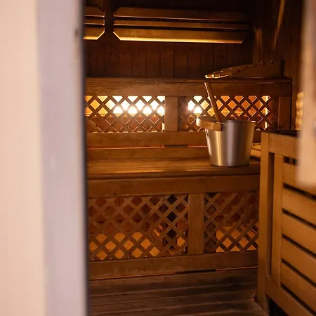 莱奥帕尔迪酒店 4* 维罗纳